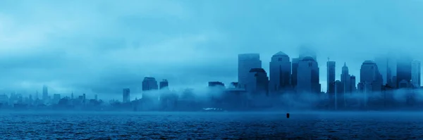 Центр міста Нью-Йорк туман — стокове фото