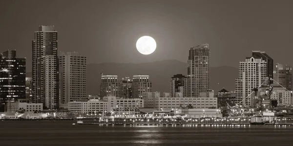 San Diego downtown skyline — Stock Photo, Image