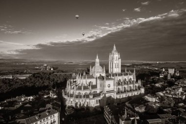 Segovia Katedrali hava görüntüsü 