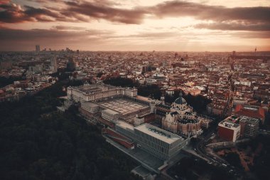 Madrid Kraliyet Sarayı havadan görünümü
