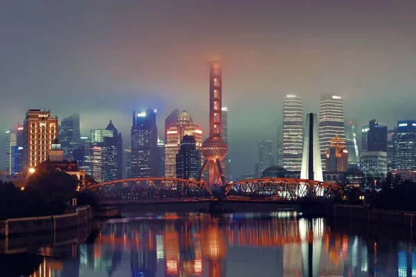 Panorama nocturno del horizonte Shanghai —  Fotos de Stock
