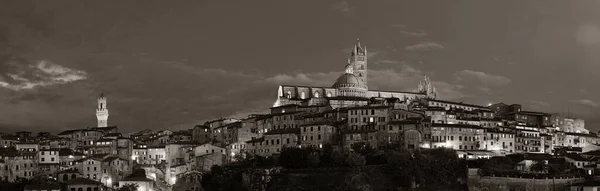 Siena panoramavy nattetid — Stockfoto