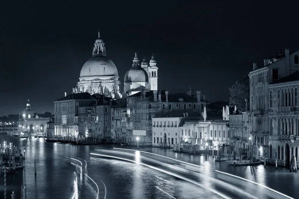 Grande Canal de Veneza visto à noite — Fotografia de Stock