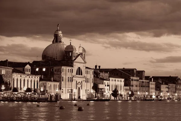 Venedig Skyline bei Nacht — Stockfoto