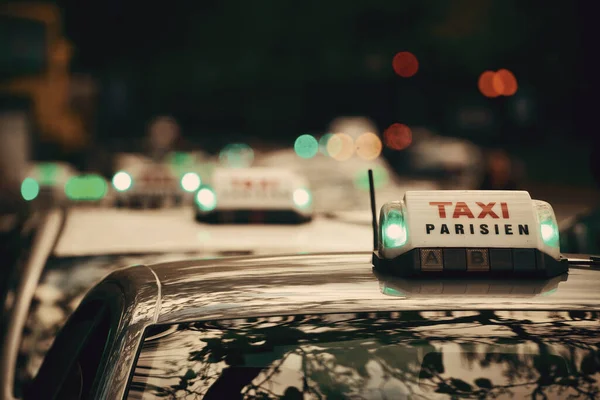 Parijs taxi — Stockfoto