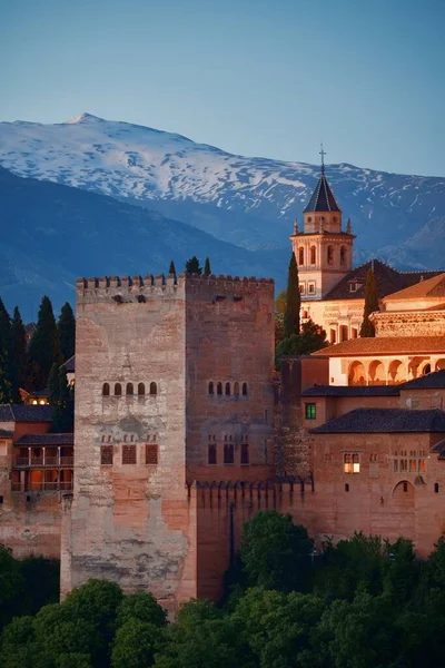 Granada Alhambra vista panoramica di notte — Foto Stock