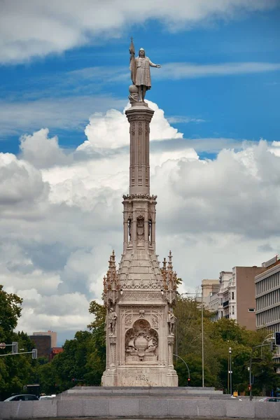 Madrides Denkmal für Christopher Kolumbus auf der Plaza de Colon — Stockfoto