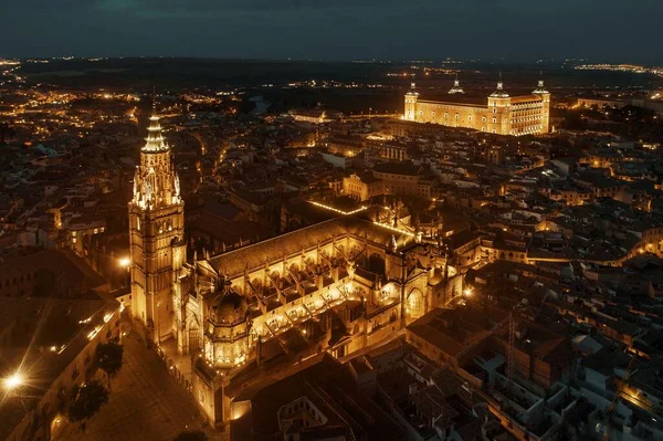Vista aérea da Catedral de Toledo à noite — Fotografia de Stock
