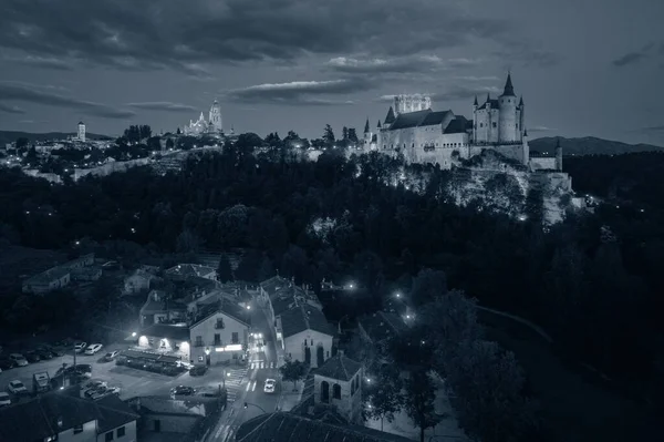 Alcazar av Segovia på natten — Stockfoto