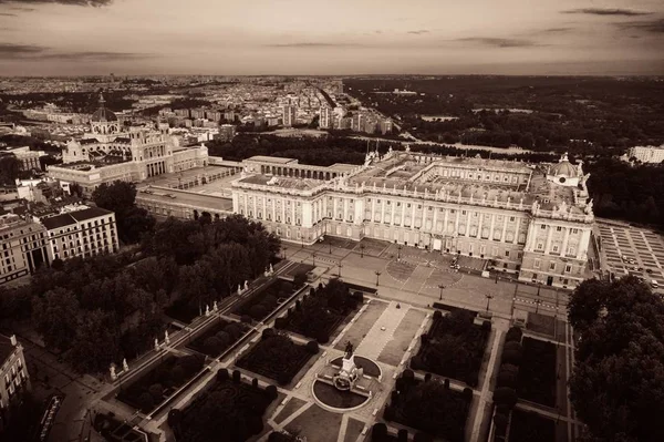 Palazzo Reale di Madrid vista aerea — Foto Stock