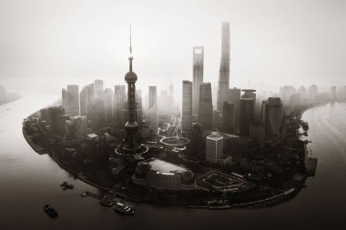 Shanghai Pudong iş bölgesi ile şehir havadan görünümü