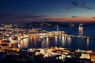 Mykonos yel değirmeni gece
