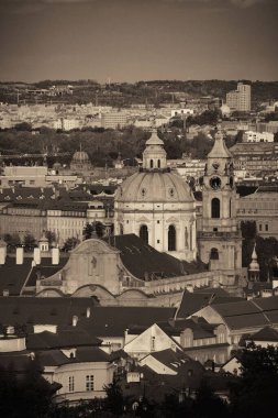 Prag manzarası çatı görünümü kubbe