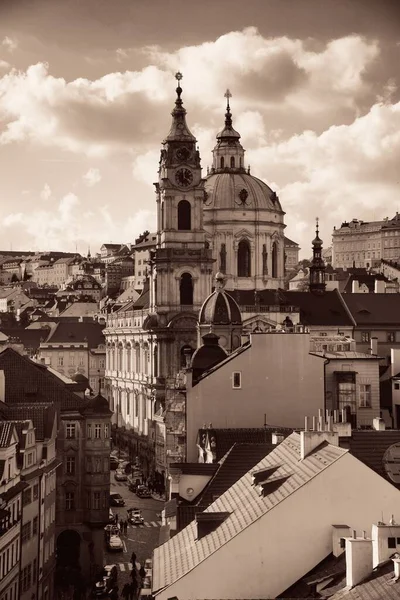 Купол с панорамным видом на Прагу — стоковое фото