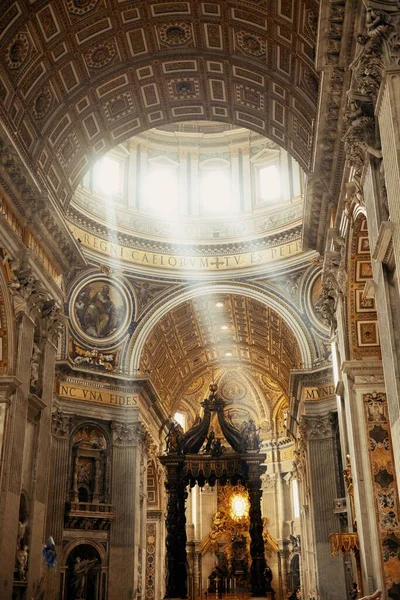 St. Peter’s Basilica interior — Stock Photo, Image