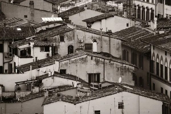 フィレンツェ古い建物の屋根黒と白 — ストック写真