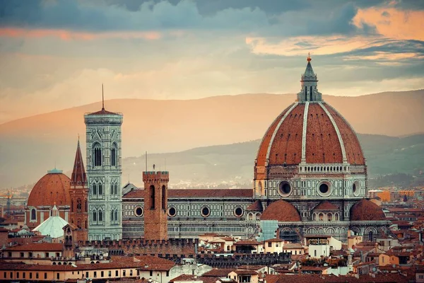 Coucher de soleil Cathédrale de Florence — Photo