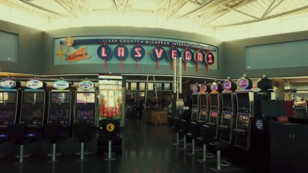 Interiér letiště Las Vegas — Stock video