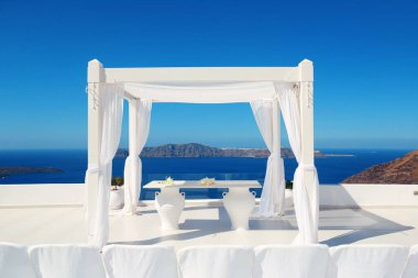 Yunanistan 'ın Santorini kentinde düğün ayarları.