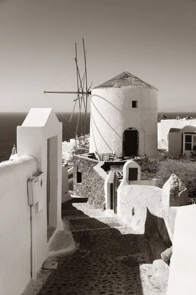 그리스의 풍차가 산토리니 — 스톡 사진