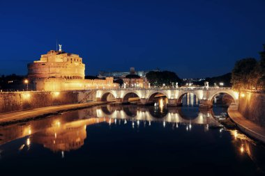 Castel Sant Angelo Roma 'daki en ünlü seyahat mekanı.