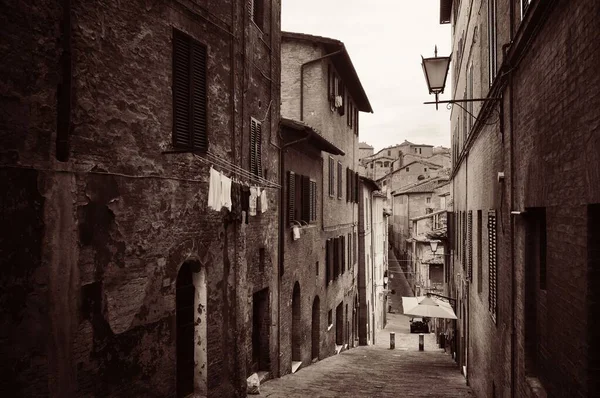 Vista Rua Com Edifícios Antigos Siena Itália — Fotografia de Stock