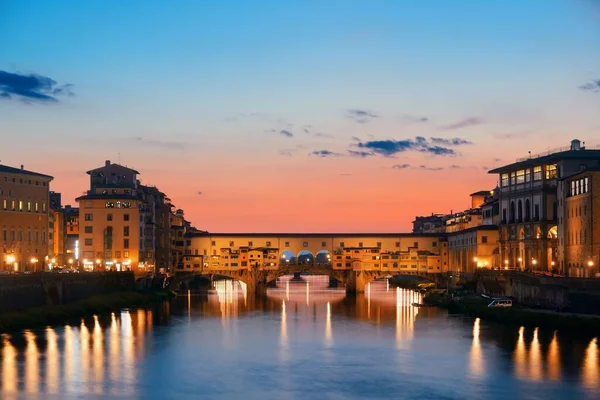 Ponte Vecchio Nad Řekou Arno Florencii Itálie Při Východu Slunce — Stock fotografie