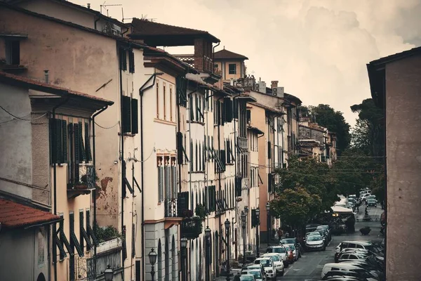 Lucca Vista Calle Con Coches Italia — Foto de Stock