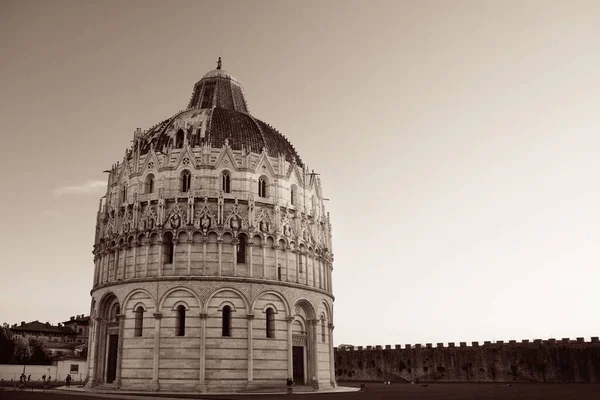 Piza Piazza Dei Miracoli Kopułą Kościoła Włoszech — Zdjęcie stockowe