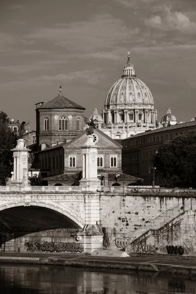 Floden Tiber Och Sankt Peterskyrkan Vatikanstaten Svart Och Vitt — Stockfoto