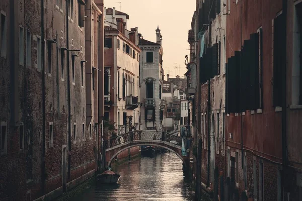 Vista Del Canal Venecia Con Edificios Históricos Italia — Foto de Stock