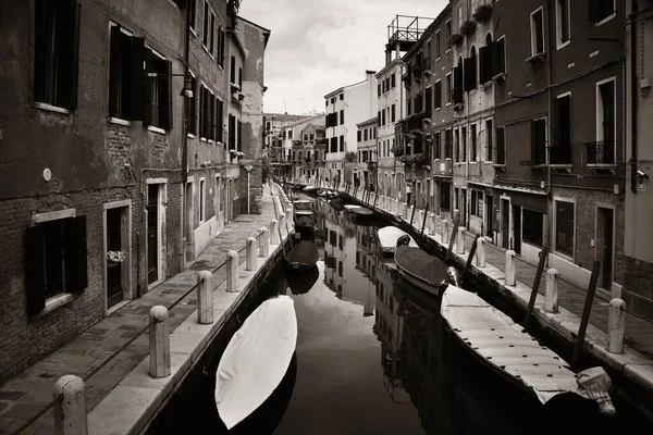 Parc Bateaux Dans Canal Ruelle Venise Italie — Photo