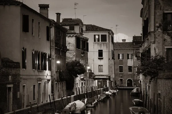 Blick Auf Den Kanal Von Venedig Bei Nacht Mit Historischen — Stockfoto