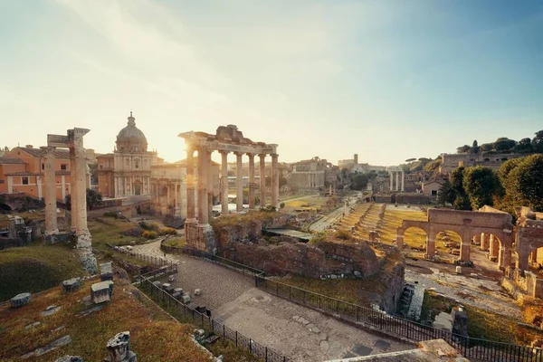 Rom Forum Vid Soluppgången Med Ruiner Historiska Byggnader Italien — Stockfoto