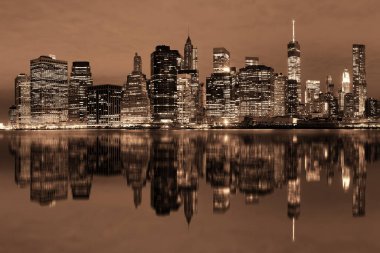 Manhattan Downtown mimari gece yansımaları ile