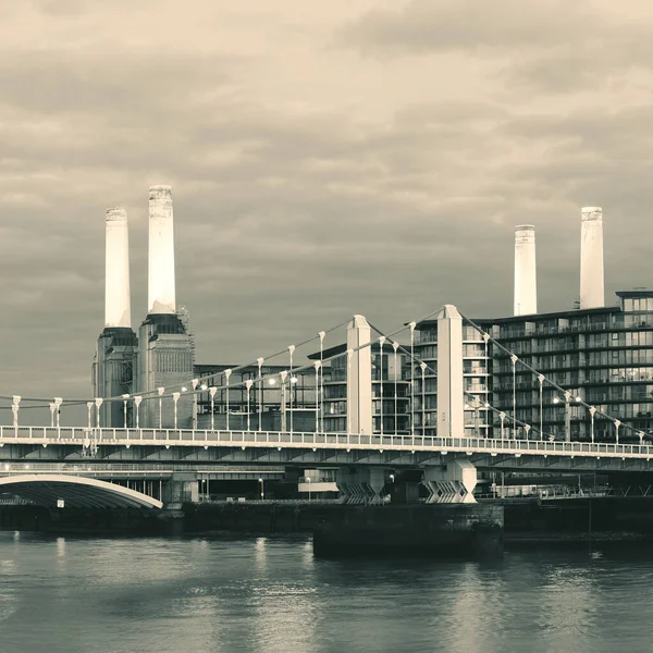 Elektrárna Battersea Přes Řeku Temži Jako Slavných Pamětihodností Londýna — Stock fotografie