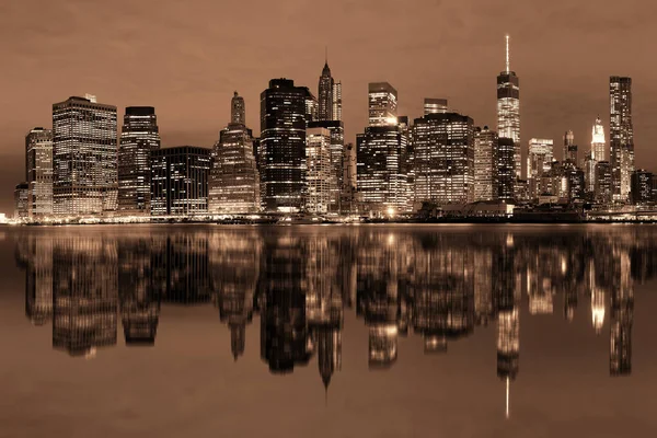 Manhattan Downtown Noche Arquitectura Con Reflexiones —  Fotos de Stock