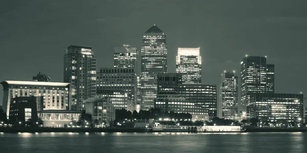 Canary Wharf Business District London Natten Över Thames River — Stockfoto