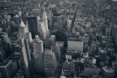 New York City çatısı manzaralı Manhattan şehir merkezi gökdelenleri ve şehir manzaralı.