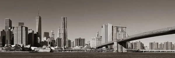 Manhattan Finansdistrikt Med Skyskrapor Och Brooklyn Bridge — Stockfoto