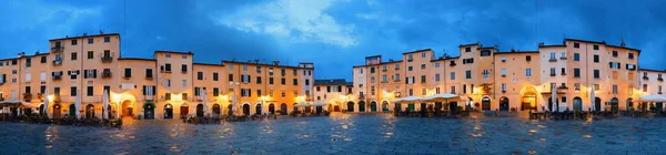 Piazza Dell Anfiteatro Lucca Italy Night View Panorama — Stock Photo, Image