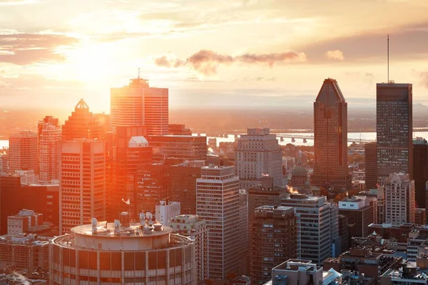 Montreal Soluppgång Stad Skyline Med Skyskrapa Kanada — Stockfoto
