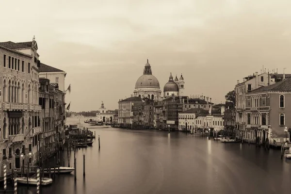 Venice Kościoła Santa Maria Della Salute Kanał Długim Czasem Naświetlania — Zdjęcie stockowe