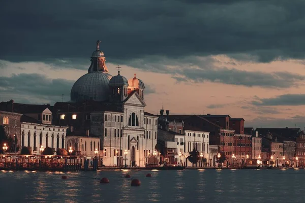 Venecia Skyline Por Noche Con Arquitecturas Históricas Italia — Foto de Stock