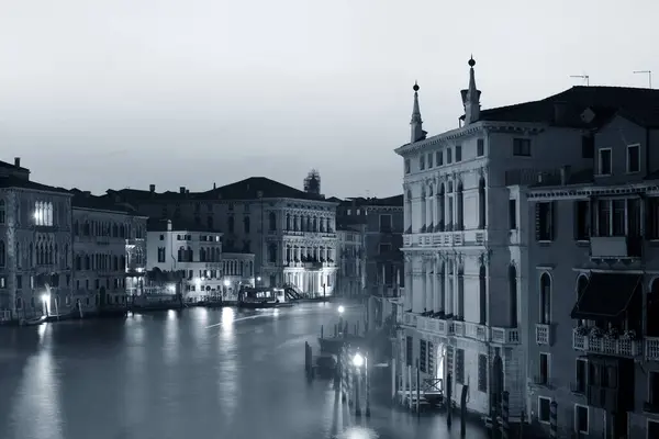 Venedig Kanal Utsikt Natten Med Historiska Byggnader Italien — Stockfoto