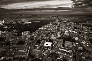 İspanya 'daki Segovia eski bina manzarası.