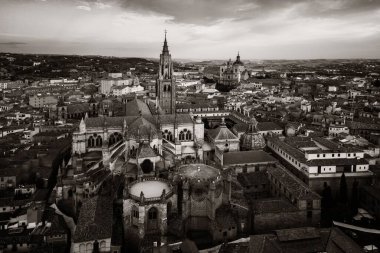 İspanya 'da Toledo' lu Aziz Mary Katedrali hava manzaralı