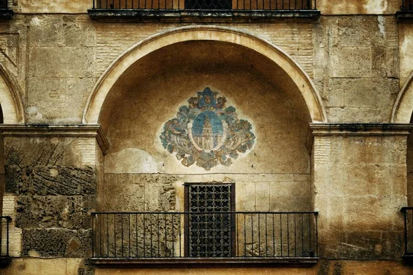 Крупный План Древней Архитектуры Удивительными Узорами Кордове Испания — стоковое фото