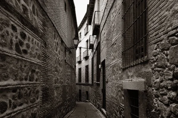 Toledo Beco Vista Rua Com Edifícios Históricos Espanha — Fotografia de Stock