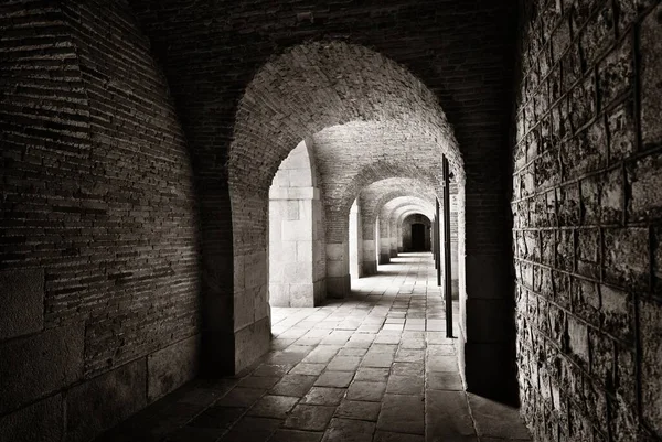 Gehweg Mit Bogenstruktur Festung Castell Montjuic Barcelona Spanien — Stockfoto